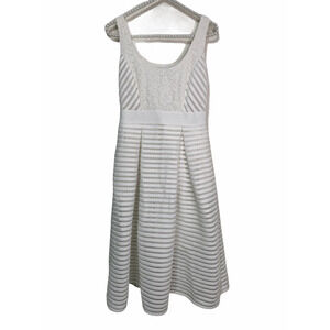 Donna Morgan fit flare cocktail lace dress size 4